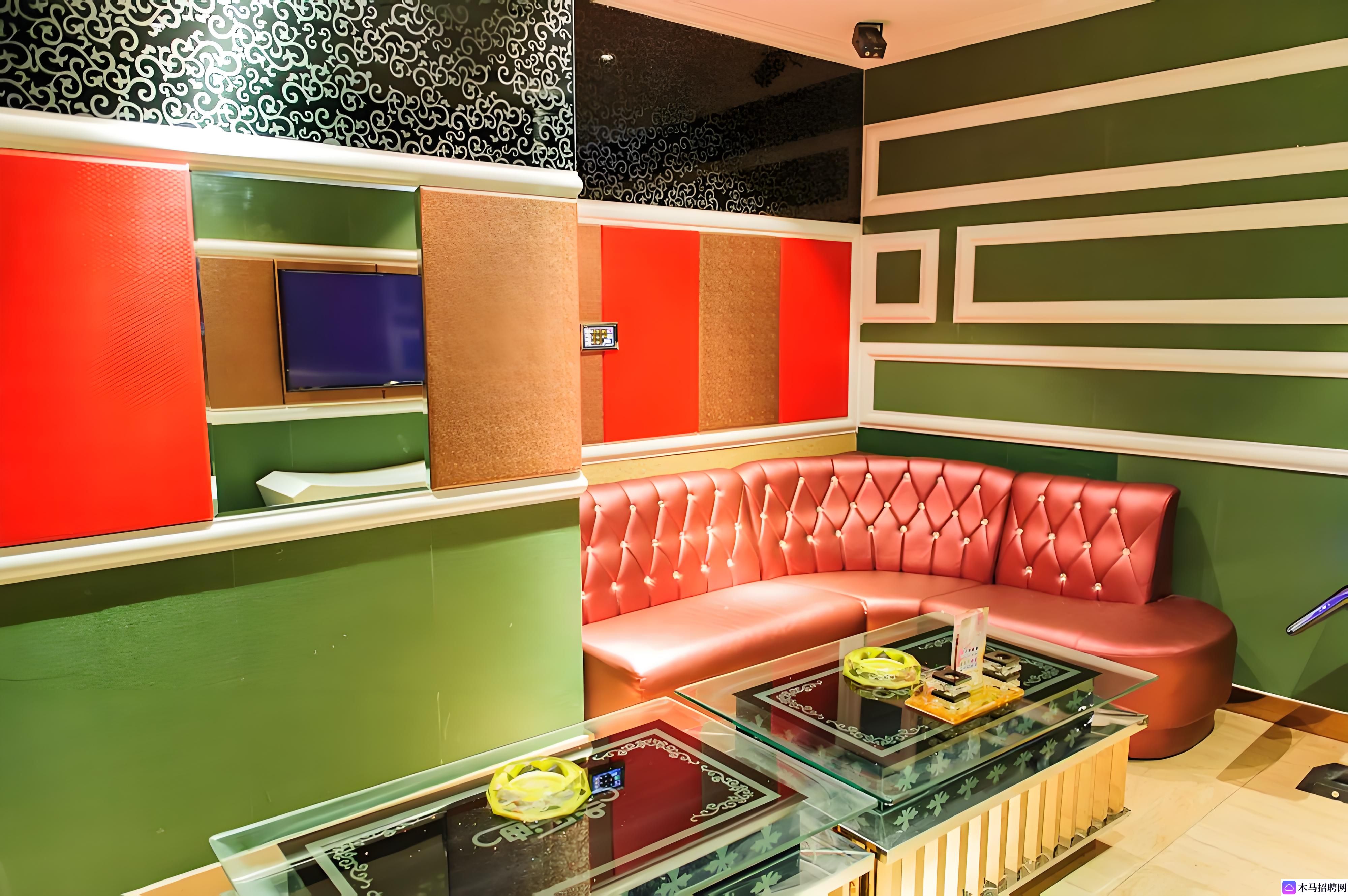 福州夜场高薪诚聘女性服务员：辉煌未来等你创造！